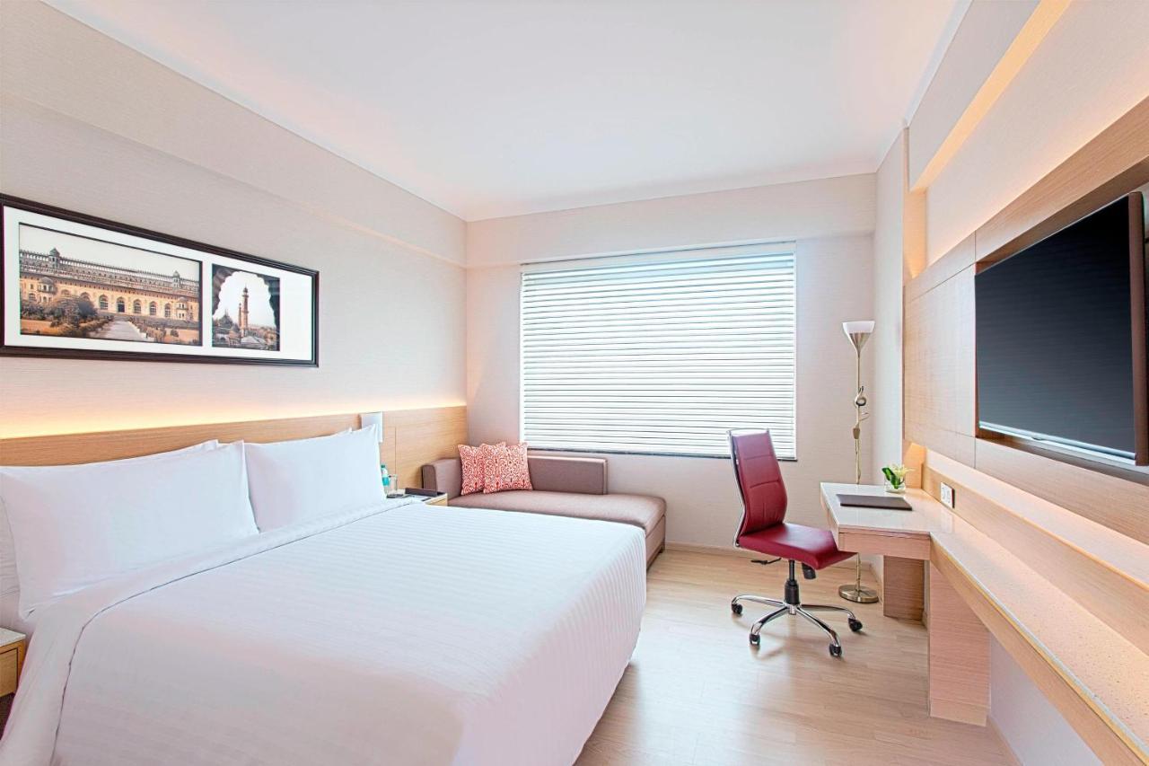 Hotel Fairfield By Marriott Lakhnaú Exteriér fotografie